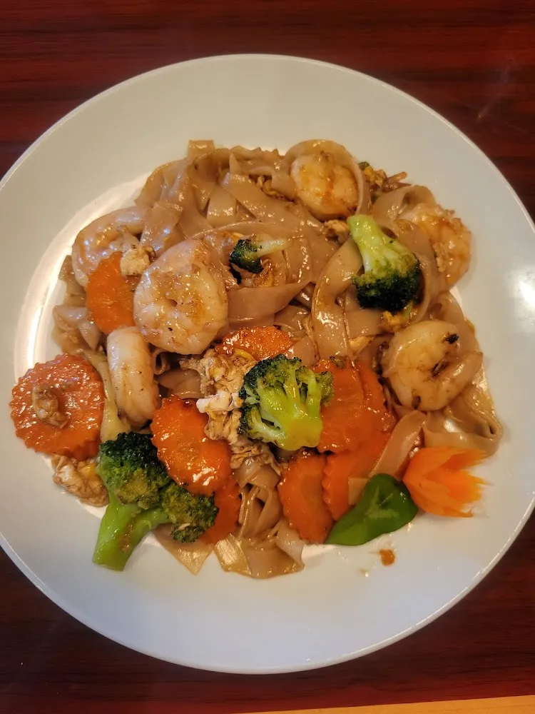 Pad See Yu with Shrimp